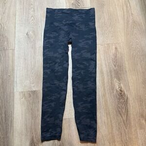 Women's spanx athletic black camo leggings size‎ large